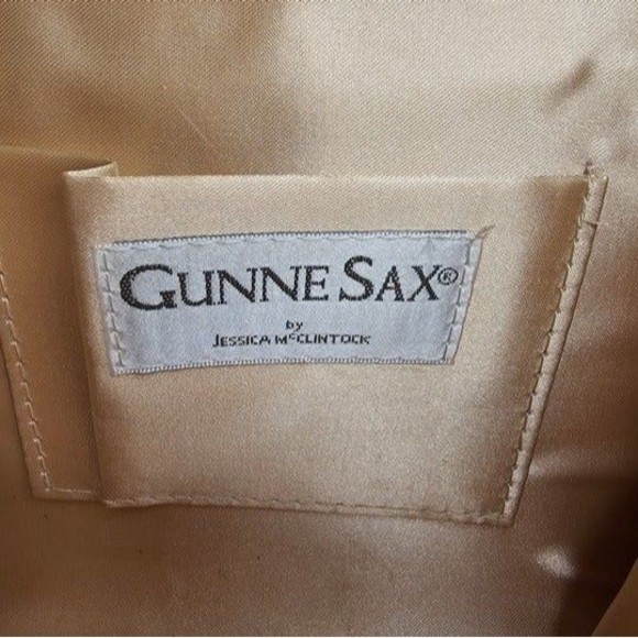 Gunne Sax by Jessica McClintock clutch/evening bag, rhinestones & chain strap - Picture 4 of 6